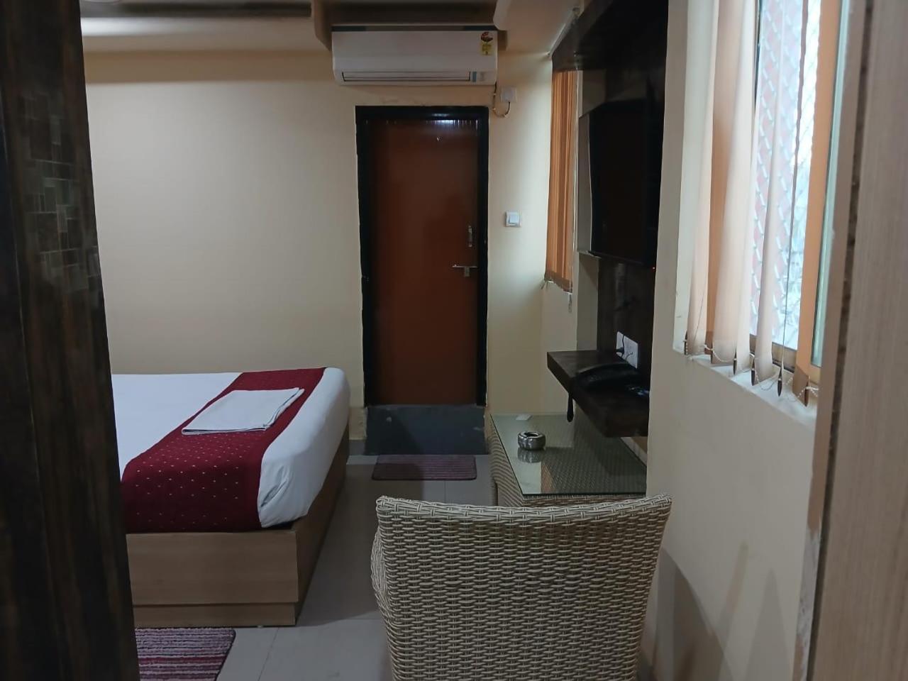 Blossoms Room Hotel Alekhya Residency- Luxury Lollection Haydarabad Dış mekan fotoğraf