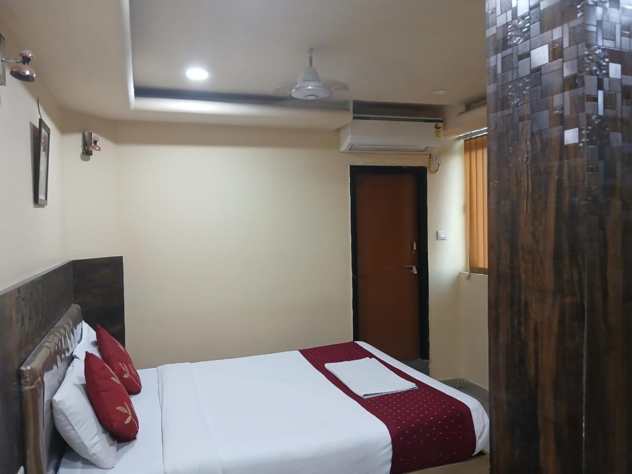 Blossoms Room Hotel Alekhya Residency- Luxury Lollection Haydarabad Dış mekan fotoğraf