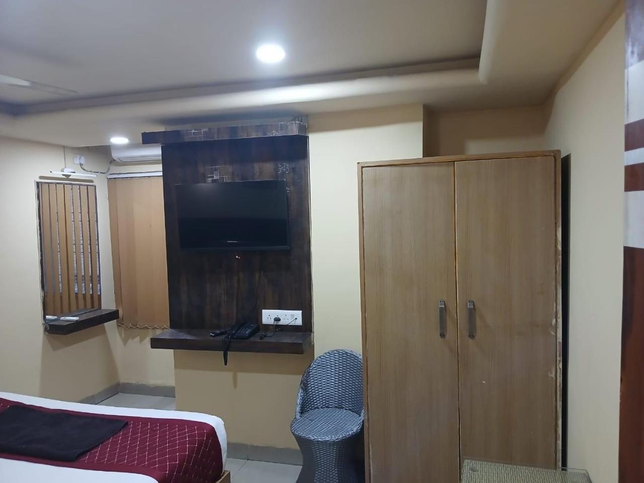 Blossoms Room Hotel Alekhya Residency- Luxury Lollection Haydarabad Dış mekan fotoğraf