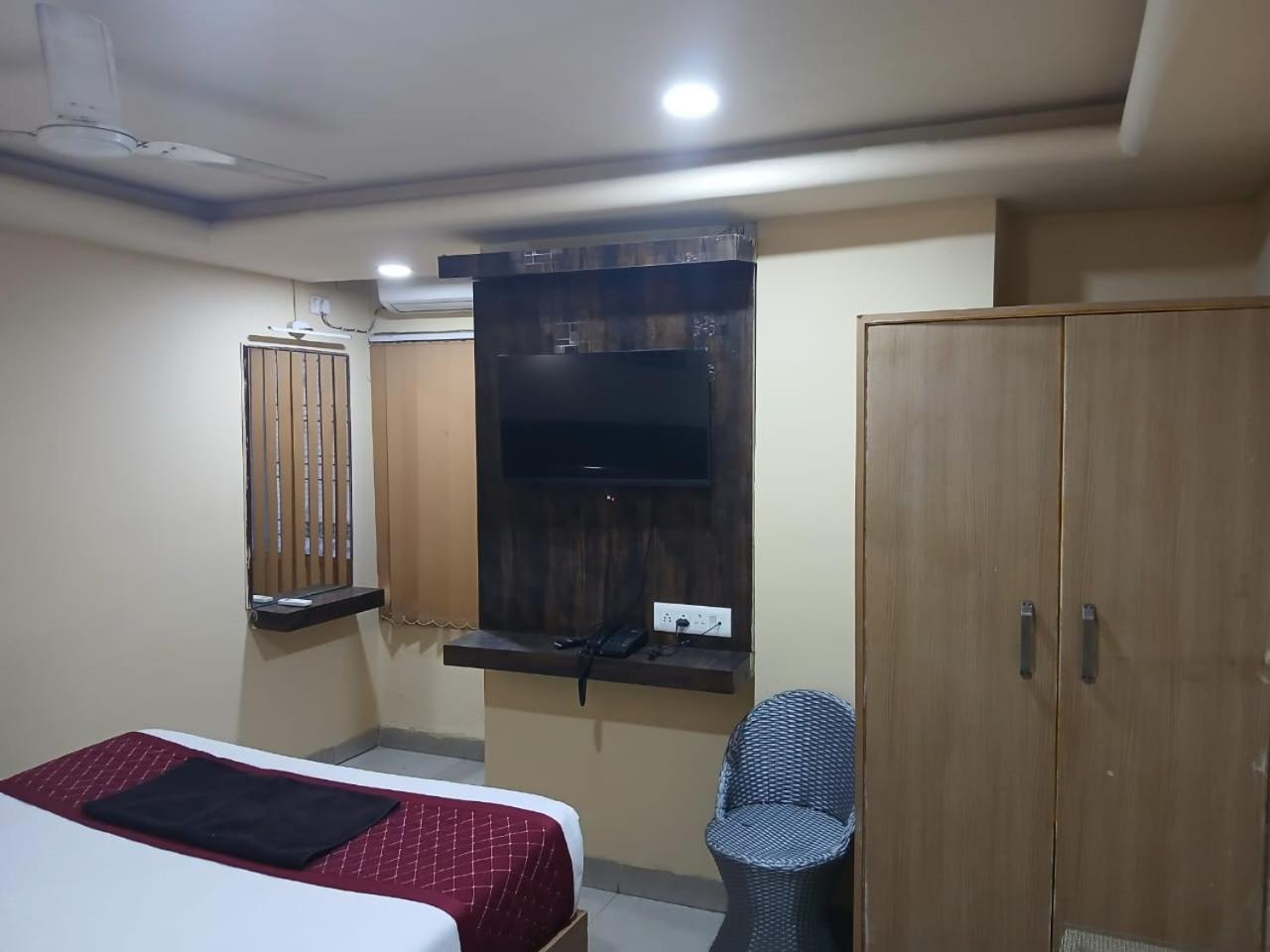 Blossoms Room Hotel Alekhya Residency- Luxury Lollection Haydarabad Dış mekan fotoğraf